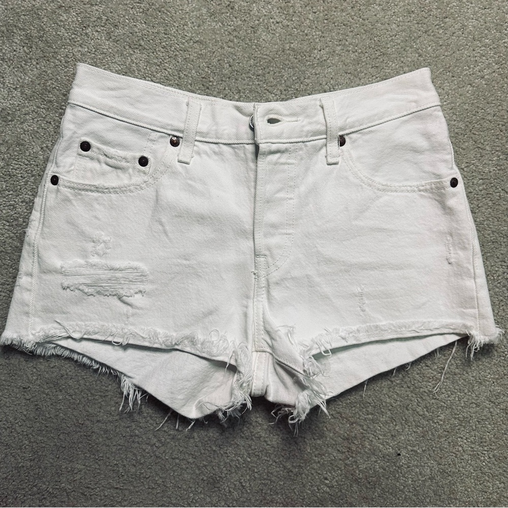 Levi’s White Distressed Women Shorts
